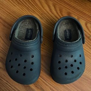 Navy Fuzzy Crocs size 7